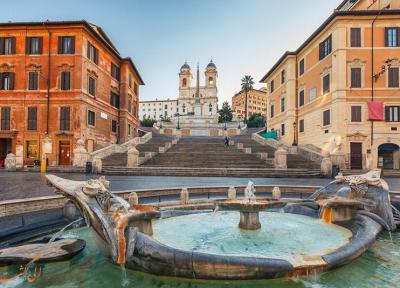چرا پله های اسپانیایی در رم معروف هستند؟