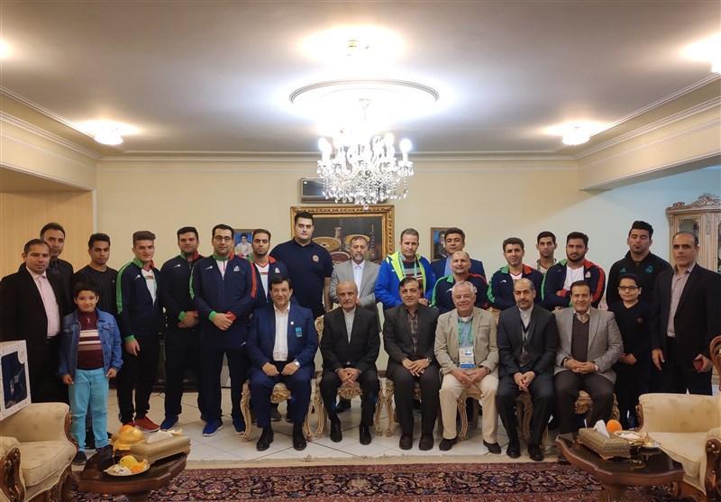وزنه برداری قهرمانی دنیا، حضور اعضای تیم ملی در سفارت ایران