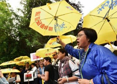 اعتراض صدها نفر در ونکوور کانادا علیه لایحه استرداد هنگ کنگ