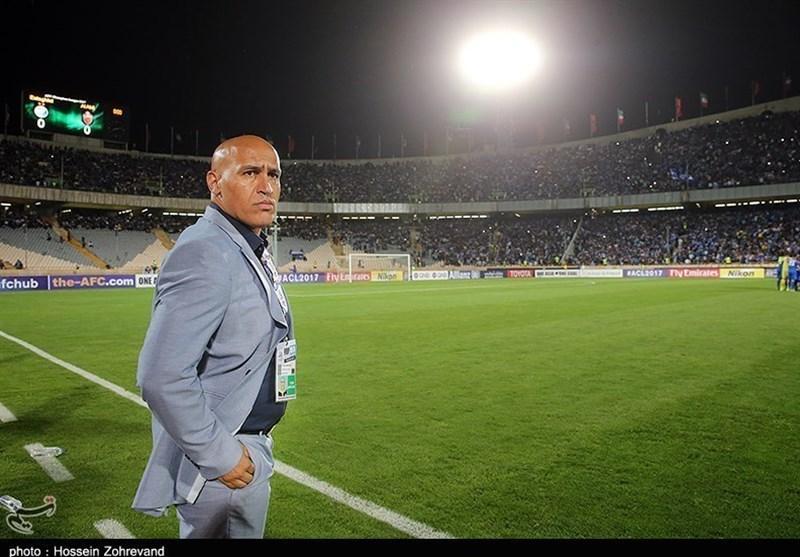 منصوریان: هیچ علاقه ای در فدراسیون فوتبال برای انتخاب کشور ثالث به جای عمان نمی بینم، نورافکن در اختیار ماست