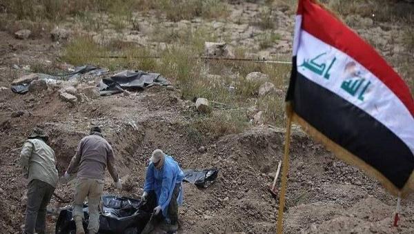 کشف گور دسته جمعی با 400 جسد در عراق کشف گور دسته جمعی با 400 جسد در عراق